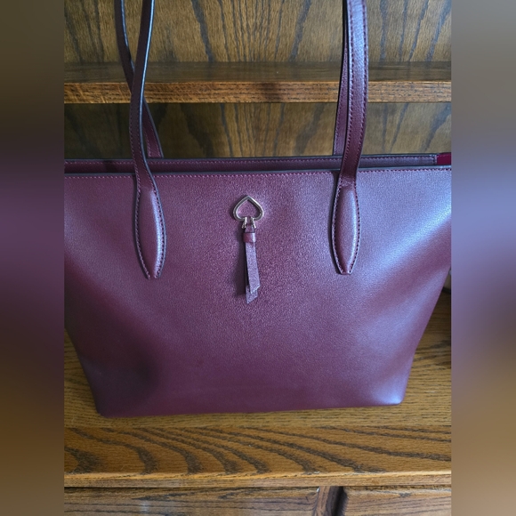 Kate Spade New York Adel Large Leather Tote bag in Cherrywood! - Picture 2 of 14